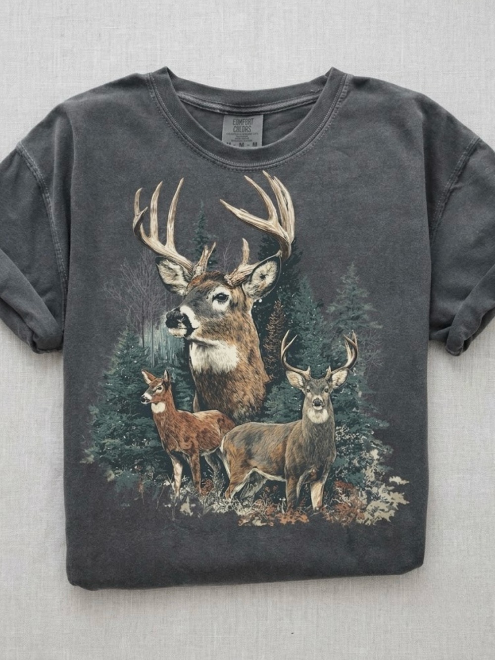 Comfort Colors Wildlife Retro 90s Nature Deer Hunting Buck Graphic Tee